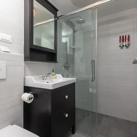 Coastal Apartment Makarska