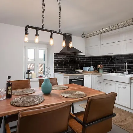 Coastal Apartment Makarska